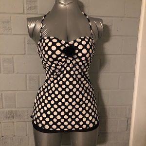 Cute swim top by apt. 9, size 6 polka dot